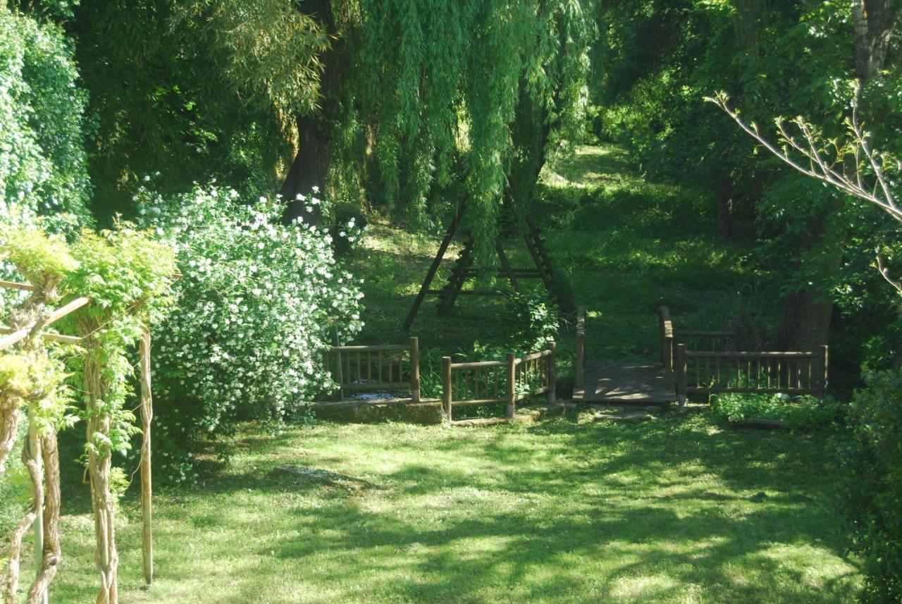 Au Son De L Angelus Bed & Breakfast Moncrabeau Eksteriør bilde